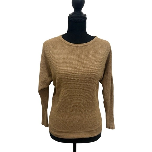 T Tahari Sweaters - Tahari Camel Knit Sweater Womens Lightweight Crewneck Minimalist Classic XS